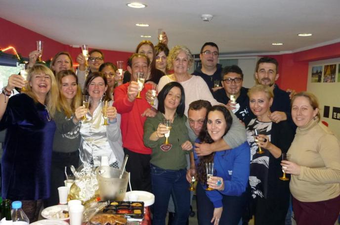 El Club felicita las Fiestas con una jornada musical