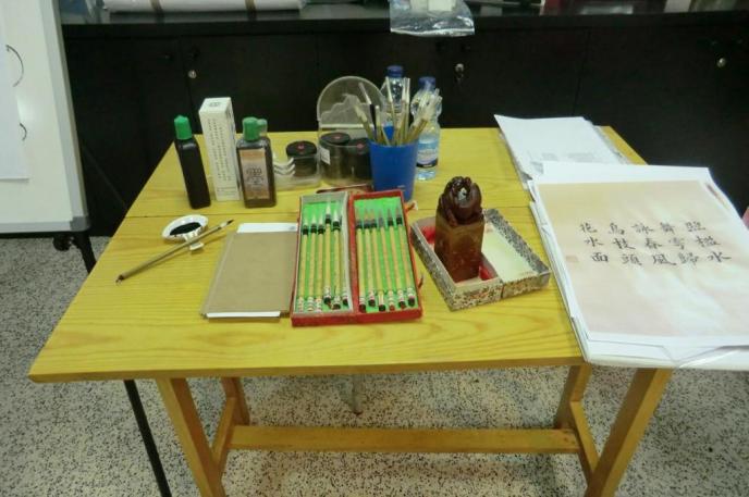 Taller de introducción a la caligrafía china con el Club del Suscriptor